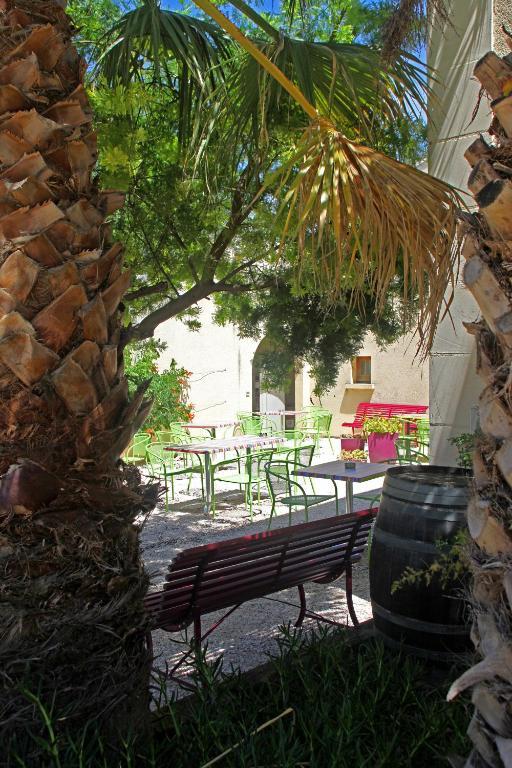 Auberge Du Chateau Margon  Exterior foto