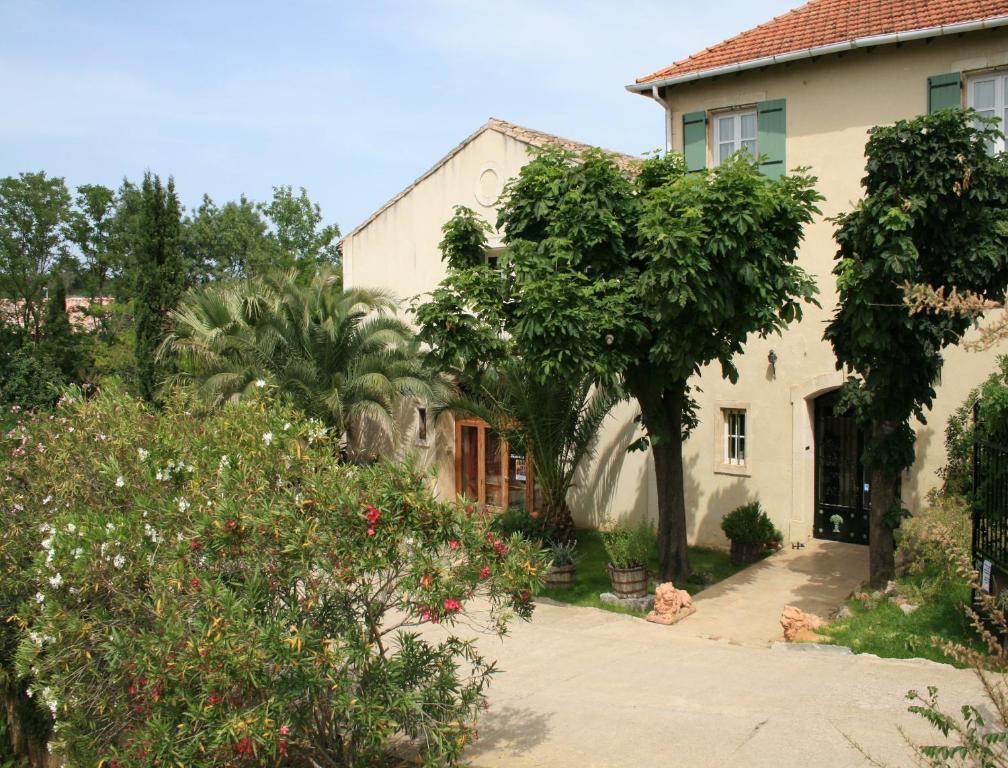 Auberge Du Chateau Margon  Exterior foto